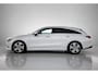 Mercedes-Benz CLA Shooting Brake 200 Business Luxury(NL-auto, 1e Eig, Dealer OnderH, Panorama, SfeerV, Trekhaak, Etc)