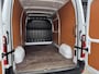 Renault Master 2.3 - 135PK T35 dCi L2H2 Work Edition | BPM VRIJ | Navi | Trekhaak | Camera | Airco | Cruise Control | Volledig Betimmerd | Licht & Regen Sensor | Apple CarPlay/Android Auto |