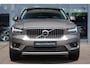 Volvo XC40 1.5 T5 Recharge Inscription | Stoel & Stuurverwarming | Elek. Stoelen & Geheugen | Harman/Kardon | Adaptieve Cruise + Pilot Assist | Semi Elek. Trekhaak | Parkeer Camera + Sensoren