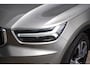 Volvo XC40 1.5 T5 Recharge Inscription | Stoel & Stuurverwarming | Elek. Stoelen & Geheugen | Harman/Kardon | Adaptieve Cruise + Pilot Assist | Semi Elek. Trekhaak | Parkeer Camera + Sensoren