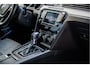 Volkswagen Passat Variant 1.4 TSI GTE Connected Series | Parkeersensoren | Climate Control | Navigatie