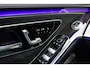 Mercedes-Benz S-klasse 500 4MATIC Lang AMG Line Aut9 | Achterasbesturing | Luchtvering | Chauffeurspakket | Zonweringspakket | Distronic+ | Entertainment Achter | Massage | Stoelventilatie | Digital Light | HUD | Verwarmd Stuurwiel |
