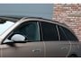 Mercedes-Benz E-klasse 300 e AMG Line Aut9 | MBUX Hyperscreen | Distronic+ | Burmester | Panoramadak | Memory | 3D-Display | Trekhaak | Digital Light | HUD | Surround Camera |