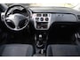 Honda HR-V 1.6i 2WD | Airco | Origineel Nederlands | Slechts 142.000KM | APK tot 04-2026 | Radio | Trekhaak | NAP | Handgeschakeld