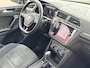 Volkswagen Tiguan 1.4 TSI 4Motion Highline R-Line / NL Auto / 2000kg Trekgewicht / Trekhaak Wegklapbaar / Schuifkanteldak / Android Auto/Applecarplay / Digital Cockpit / Navi /