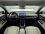Fiat 600 600e EV La Prima 54 kWh 156 pk | Navigatie | Achteruitrijcamera | Accu 97% | Voorstoelen Verwarmd | LED Koplampen | Elektrische Achterklep met Sensor | Keyless Entry/Start | Dodehoek Detectie | Adaptieve Cruise Control | 18" Lichtmetalen Velgen | Apple Carplay/Android Auto |