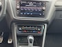 Volkswagen Tiguan 1.5 TSI R-Line nieuw model/ IQled/trekhaak/camera