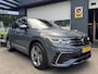 Volkswagen Tiguan 1.5 TSI R-Line nieuw model/ IQled/trekhaak/camera