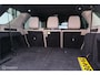 Land Rover Discovery 5 2.0 Td4 HSE Luxury 7p. | Dealer OH | Meridian | Trekhaak | DAB | Cold Climate pack | Nieuwe motor |
