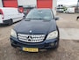 Mercedes-Benz ML-klasse distributie ketting is opgerekt en afgebroken geleider 350
