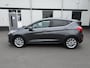Ford Fiesta 1.0 EcoBoost Titanium Automatische airco, stuurverwarming, stoelverwarming, navigatie, parkeersensoren voor en achter, licht metalen velgen,enz,enz.