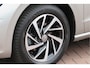 Volkswagen Golf Sportsvan 1.0 TSI 81kw 110pk H6 Comfortline Cruise-control,PDC, LMV,Achteruitrijcamera ,Stoelverwarming, Navigatie . etc. .