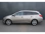 Toyota Auris Touring Sports 1.8 Hybrid Lease Pro - NAVIGATIE - CAMERA - PANORAMADAK