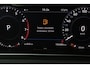 Volkswagen Golf 1.5 TSI Highline Business R (PARKEERSENSOREN, STOELVERWARMING, NAVIGATIE, AUTOMAAT, DIGITAAL DASHBOARD, CRUISE)