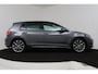 Volkswagen Golf 1.5 TSI Highline Business R (PARKEERSENSOREN, STOELVERWARMING, NAVIGATIE, AUTOMAAT, DIGITAAL DASHBOARD, CRUISE)
