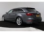 Audi A4 Avant 2.0 TFSI MHEV Sport S line black edition (PANORAMADAK, TREKHAAK, CRUISE, NAVIGATIE, STOELVERWARMING, CAMERA)