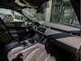 Land Rover Range Rover Velar P250 Turbo AWD R-Dynamic Carbon Edition | Afneembare trekhaak | Panoramisch schuif-/kanteldak | 24 maanden Land Rover Approved garantie