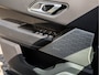 Land Rover Range Rover Velar P250 Turbo AWD R-Dynamic Carbon Edition | Afneembare trekhaak | Panoramisch schuif-/kanteldak | 24 maanden Land Rover Approved garantie