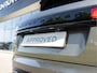 Land Rover Range Rover Velar P250 Turbo AWD R-Dynamic Carbon Edition | Afneembare trekhaak | Panoramisch schuif-/kanteldak | 24 maanden Land Rover Approved garantie