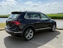 Volkswagen Tiguan 2.0 TSI 4Motion Highline Business R Leer / standkachel / trekhaak enz..