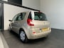 Renault Scenic 2.0-16V Business Line