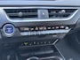 Lexus UX 250h Executive Line President Pack | Mark Levinson | Stoelventilatie | Memory | Groot scherm | 360 camera | Trekhaak | HUD | Blindspot
