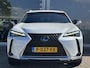 Lexus UX 250h Executive Line President Pack | Mark Levinson | Stoelventilatie | Memory | Groot scherm | 360 camera | Trekhaak | HUD | Blindspot