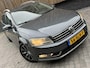 Volkswagen Passat Variant 1.4 TSI Highline Automaat | Navigatiesysteem | Climate control | Cruise control | Verlaagd | Bluetooth telefoonverbinding | Getint glas | 17 inch lichtmetalen velgen | Parkeersensoren voor en achter