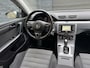 Volkswagen Passat Variant 1.4 TSI Highline Automaat | Navigatiesysteem | Climate control | Cruise control | Verlaagd | Bluetooth telefoonverbinding | Getint glas | 17 inch lichtmetalen velgen | Parkeersensoren voor en achter