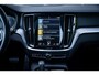 Volvo V60 2.0 T8 Recharge AWD R-Design I Pano-dak I 360° I Harman/Kardan I Stoelkoelling I Trekhaak I Dealer-onderhouden