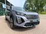 Peugeot 2008 1.2 Hybrid 136pk e-DCS6 Allure | camera , parkeersensoren voor en achter, navigatie, draadloos apple of android, adaptive cruise, 17 inch velgen