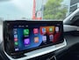 Peugeot 2008 1.2 Hybrid 136pk e-DCS6 Allure | camera , parkeersensoren voor en achter, navigatie, draadloos apple of android, adaptive cruise, 17 inch velgen
