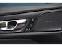 Volvo V60 2.0 T6 Plug-in hybrid AWD Plus Dark | Harman/kardon audio | Panoramadak | 360 graden camera | Elektrische voorstoelen