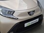 Toyota Aygo X 1.0 VVT-i S-CVT Play Automaat / Navigatie via Apple Carplay of Android Auto / Airco / Adaptief CC / Lichtmetalen wielen 17“ / Elektrische ramen voor /