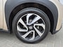 Toyota Aygo X 1.0 VVT-i S-CVT Play Automaat / Navigatie via Apple Carplay of Android Auto / Airco / Adaptief CC / Lichtmetalen wielen 17“ / Elektrische ramen voor /