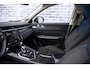 Lynk & Co 01 Plug-in Hybrid | Inclusief trekhaak met 1.800 kg trekvermogen | Panoramadak | Adaptive cruise control | LED koplampen | 360 gr. Camera | 20 inch LM-velgen | Climate control | Apple Carplay / Android Auto | Elektrisch schuifkanteldak | Stoelverwarming | Harman Audio Systeem