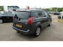 Peugeot 5008 1.6 THP Blue Lease Executive 7p.