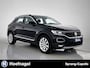Volkswagen T-Roc 1.5 TSI Sport | Trekhaak | ACC | Stoel-/Stuuverwarming |