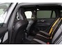Volvo V60 T8 AWD Polestar Engineered - Panorama/schuifdak - IntelliSafe Assist & Surround - 360º Camera - Bowers & Wilkins audio - Adaptieve LED koplampen - Verwarmde voorstoelen, stuur & achterbank - Parkeersensoren voor & achter - Elektr. bedienb. voorstoelen met geheugen - Head up display - Elektr. inklapbare trekhaak - 20' LMV