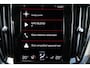 Volvo V60 T8 AWD Polestar Engineered - Panorama/schuifdak - IntelliSafe Assist & Surround - 360º Camera - Bowers & Wilkins audio - Adaptieve LED koplampen - Verwarmde voorstoelen, stuur & achterbank - Parkeersensoren voor & achter - Elektr. bedienb. voorstoelen met geheugen - Head up display - Elektr. inklapbare trekhaak - 20' LMV