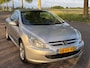 Peugeot 307 CC 2.0-16V ECC Audio/CD Electric pakket LMV 17" Leder Sportstoelen PDC TCS Cruisecontrol Dealeronderhoud Nieuwe Apk!