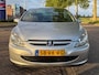 Peugeot 307 CC 2.0-16V ECC Audio/CD Electric pakket LMV 17" Leder Sportstoelen PDC TCS Cruisecontrol Dealeronderhoud Nieuwe Apk!