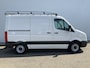 Volkswagen Crafter 35 2.0 TDI L1H1 Airco Cruise 3 Zits Trekhaak 2000 kg Imperiaal & Trap Navi Opstap Euro 5