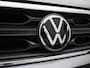 Volkswagen T-Roc 1.5 TSI Life 150 PK | Automaat | Apple Carplay | Android Auto | Parkeersensoren | Adaptive Cruise Control | Digital Cockpit | LED | Lendesteun | Getint glas | Lichtmetalen velgen |