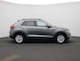 Volkswagen T-Roc 1.5 TSI Life 150 PK | Automaat | Apple Carplay | Android Auto | Parkeersensoren | Adaptive Cruise Control | Digital Cockpit | LED | Lendesteun | Getint glas | Lichtmetalen velgen |