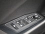 Volkswagen T-Roc 1.5 TSI Life 150 PK | Automaat | Apple Carplay | Android Auto | Parkeersensoren | Adaptive Cruise Control | Digital Cockpit | LED | Lendesteun | Getint glas | Lichtmetalen velgen |