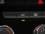 Volkswagen T-Roc 1.5 TSI Life 150 PK | Automaat | Apple Carplay | Android Auto | Parkeersensoren | Adaptive Cruise Control | Digital Cockpit | LED | Lendesteun | Getint glas | Lichtmetalen velgen |