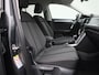 Volkswagen T-Roc 1.5 TSI Life 150 PK | Automaat | Apple Carplay | Android Auto | Parkeersensoren | Adaptive Cruise Control | Digital Cockpit | LED | Lendesteun | Getint glas | Lichtmetalen velgen |