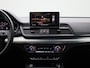 Audi Q5 50 TFSI e quattro S edition 299 PK PHEV | Automaat | S-line | Navigatie | Parkeersensoren | Trekhaak | Lichtmetalen velgen | Keyless | Virtual cockpit | Drive select | Climate control | LED | Elektrische achterklep | Cruise control |