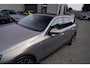 BMW i5 I5 eDrive40 M-pakket | Iconic Glow | Stoelkoeling | Panorama | BMW Driving Assistant| Harman/Kardon | 340PK | Swarovski |